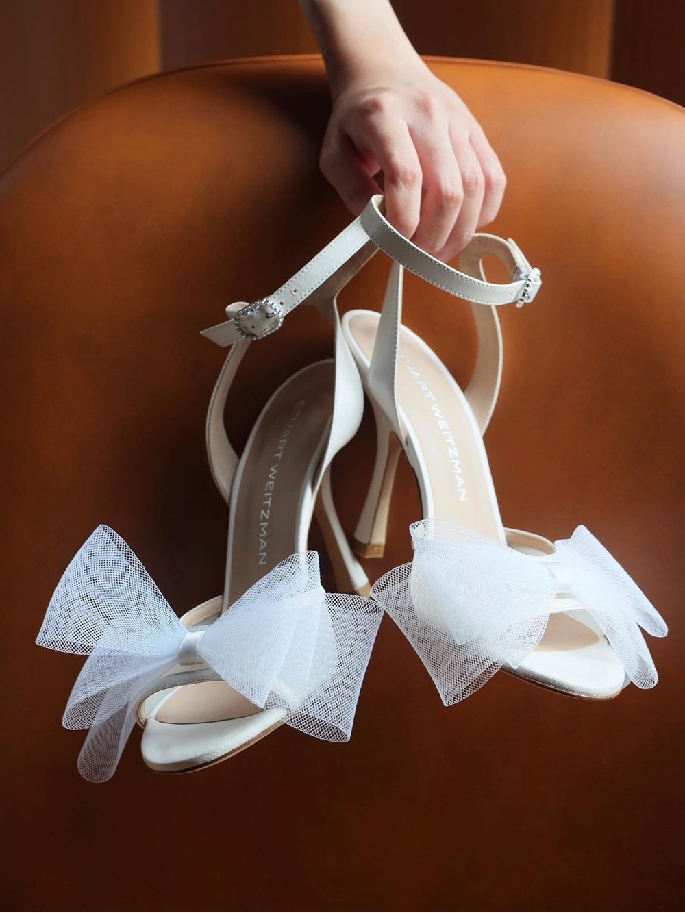NWOT Stuart Weitzman Blushing Bow 100 White Tulle Bow Ankle-Strap Heels